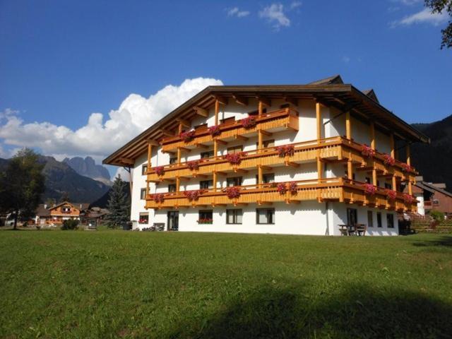 Residence Dolomia Поцца-ди-Фасса Экстерьер фото